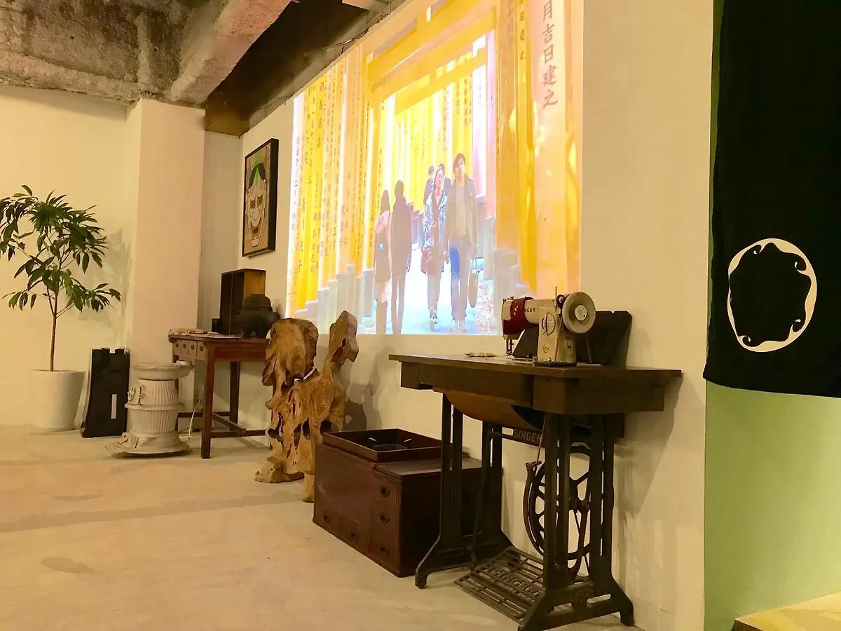 بيت شباب Waves Nakameguro طوكيو اليابان